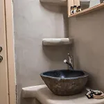 Lareroom 3 σπίτι μπροστά στη παραλία με μικρή πισίνα