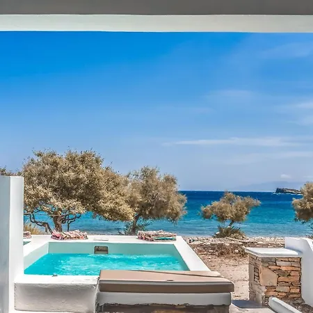 Lareroom 3 σπίτι μπροστά στη παραλία με μικρή πισίνα Holiday home *