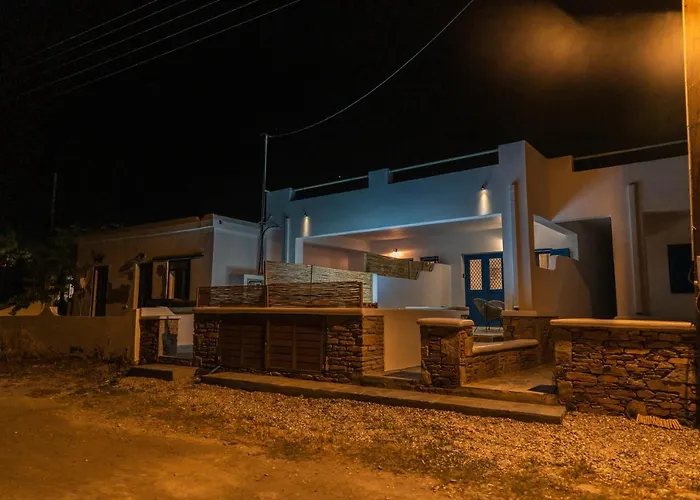 Lareroom 3 σπίτι μπροστά στη παραλία με μικρή πισίνα Semesterbostad *