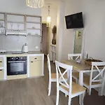 Hébergement de vacances Lareroom 3 σπίτι μπροστά στη παραλία με μικρή πισίνα *