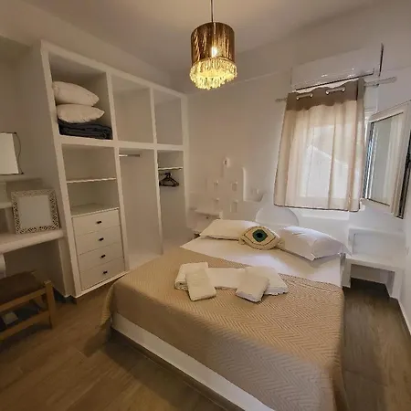 Nyaraló Lareroom 3 σπίτι μπροστά στη παραλία με μικρή πισίνα