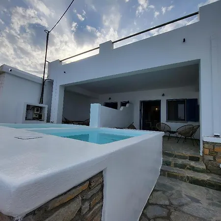 Hébergement de vacances Lareroom 3 σπίτι μπροστά στη παραλία με μικρή πισίνα
