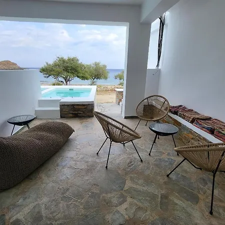 Nyaraló Lareroom 3 σπίτι μπροστά στη παραλία με μικρή πισίνα *