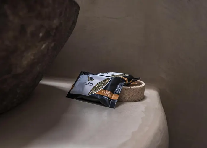 Lareroom 3 σπίτι μπροστά στη παραλία με μικρή πισίνα Kithnos